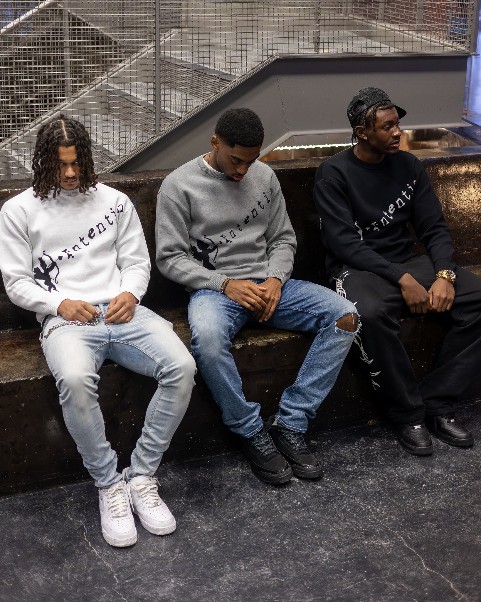 L4A Knitted Sweater - Black