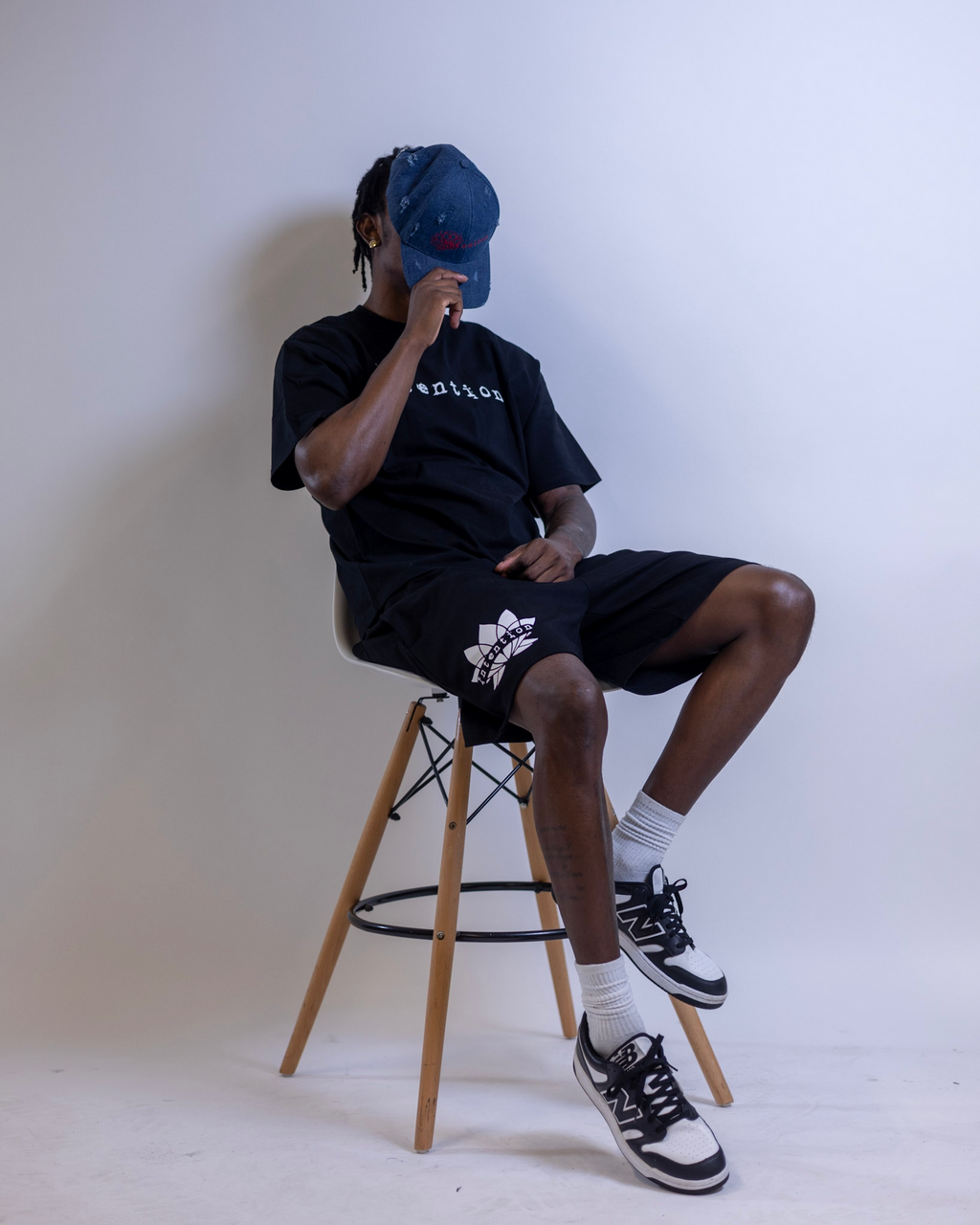 Classic Intention Sweat Shorts - Black